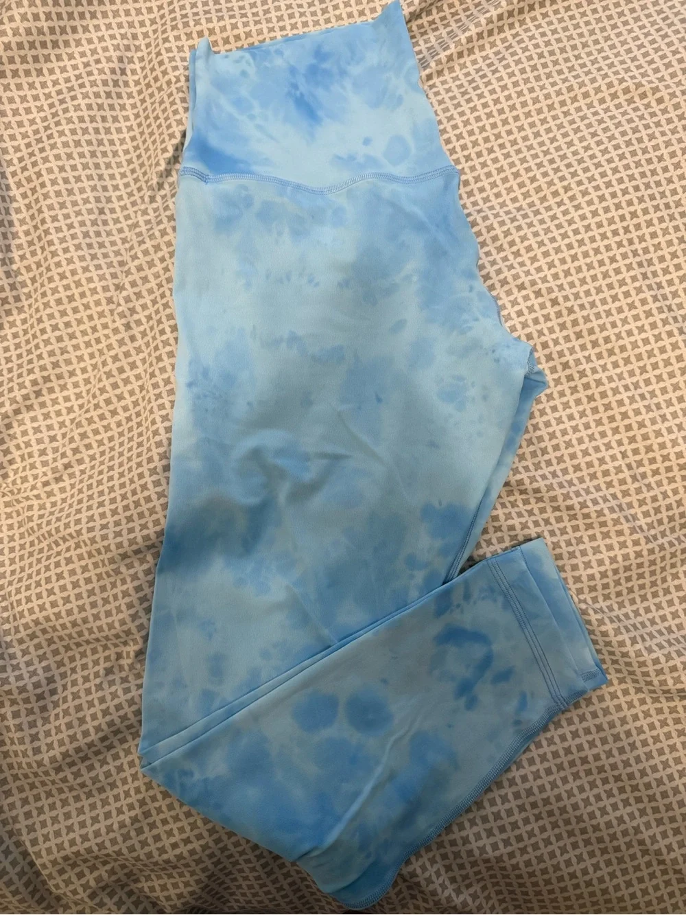 Lululemon Aligns 25